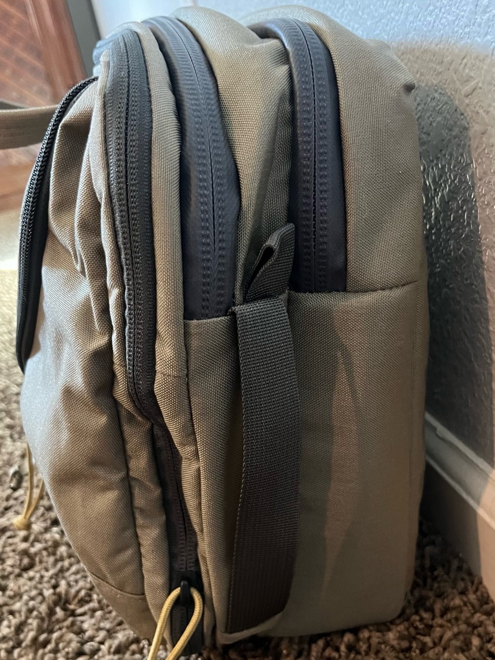 Mystery Ranch 3 Way 18 Expandable briefcase in ponderosa - Picture 12 of 15